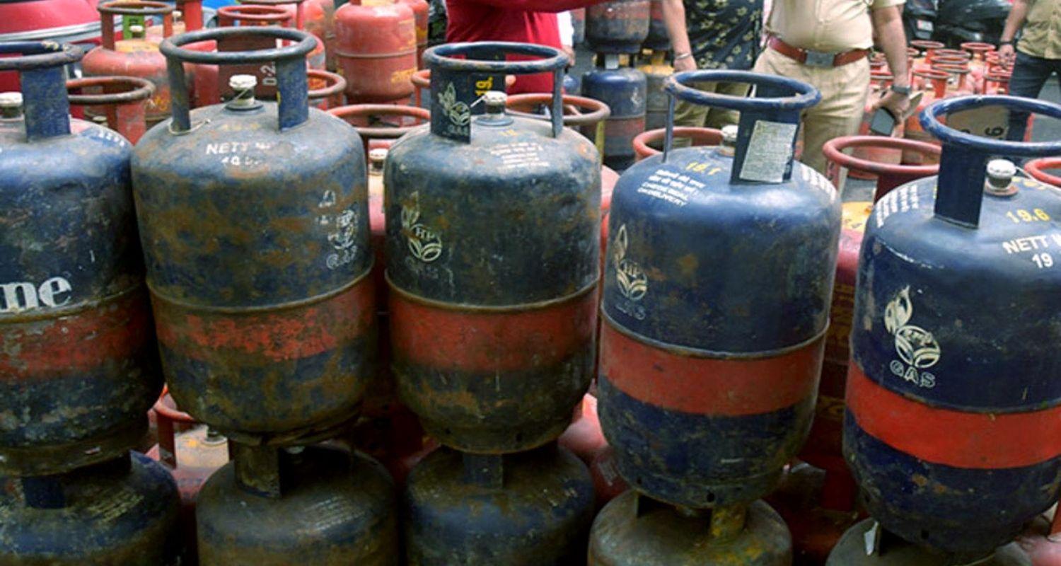 Last month, oil marketing companies raised the price of a 19 kg commercial LPG cylinder by ₹111, taking its retail price in Delhi to ₹1,691.50