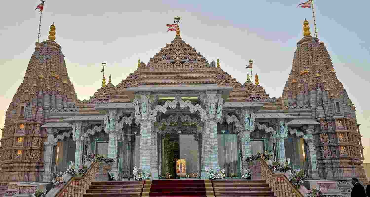 Image of the BAPS temple in Abu Dhabi 