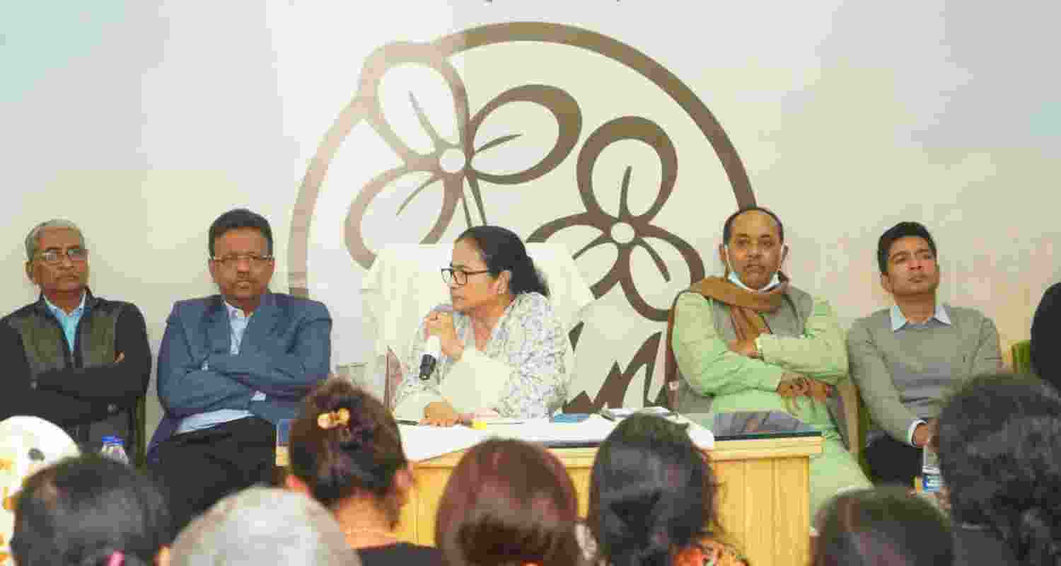 Mamata Banerjee to have the final call on seat sharing with the Congress for the Lok Sabha polls.