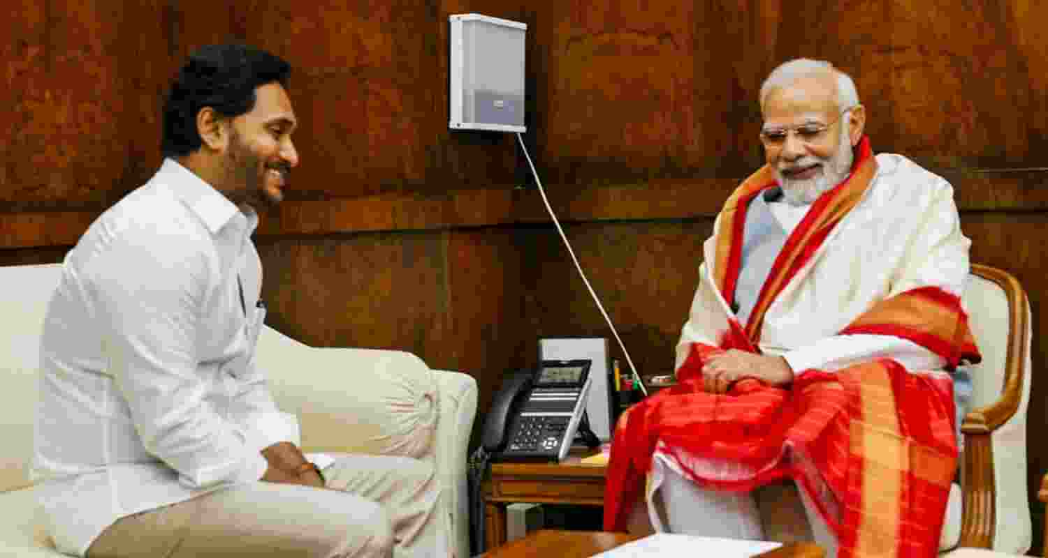  Prime Minister Narendra Modi meets Andhra Pradesh Chief Minister Y.S. Jagan Mohan Reddy in New Delhi. 