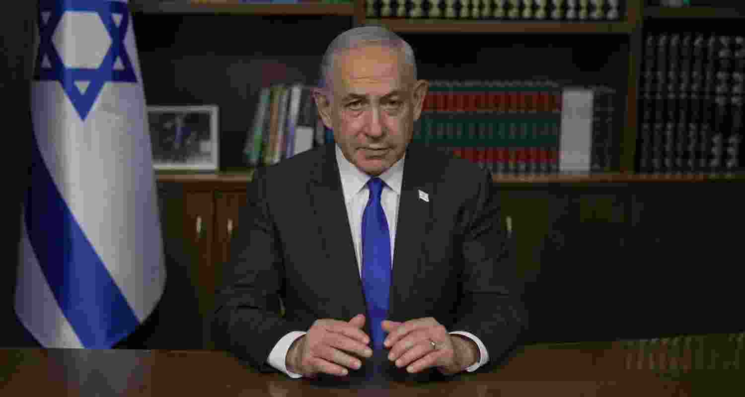 Prime Minister Netanyahu's Heartfelt Encounter: Empathy with Families of Fallen Soldiers. Image X.