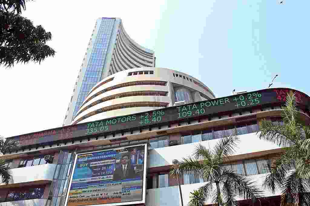Blue-chip stocks lift Sensex and Nifty on new year’s day