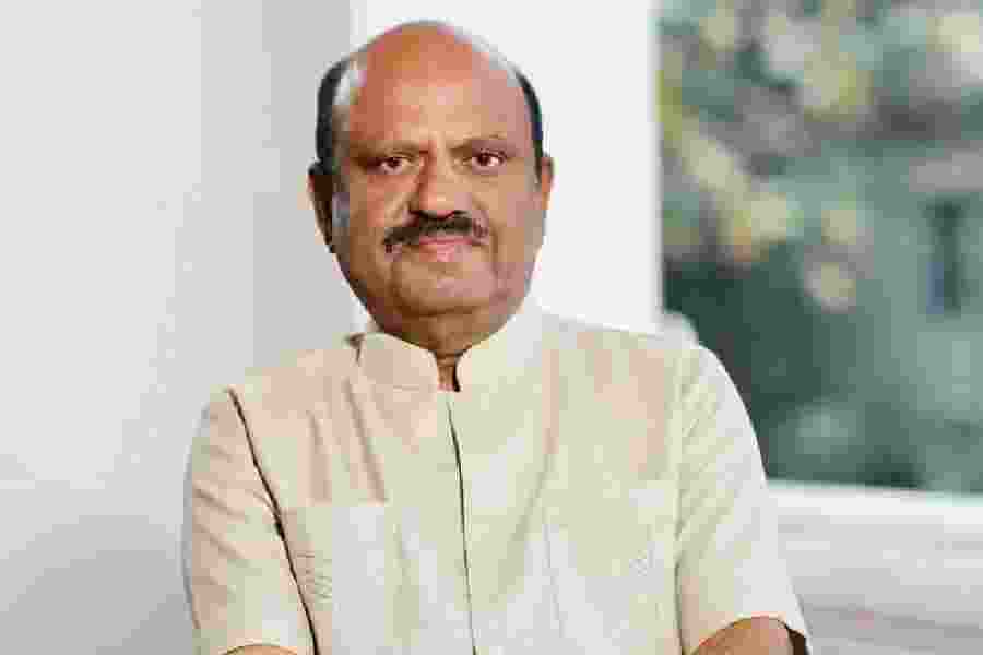 Bengal Governor C.V. Ananda Bose accused of 'molestation' by temporary staffer Bengal Governor C.V. Ananda Bose accused of 'molestation' by temporary staffer