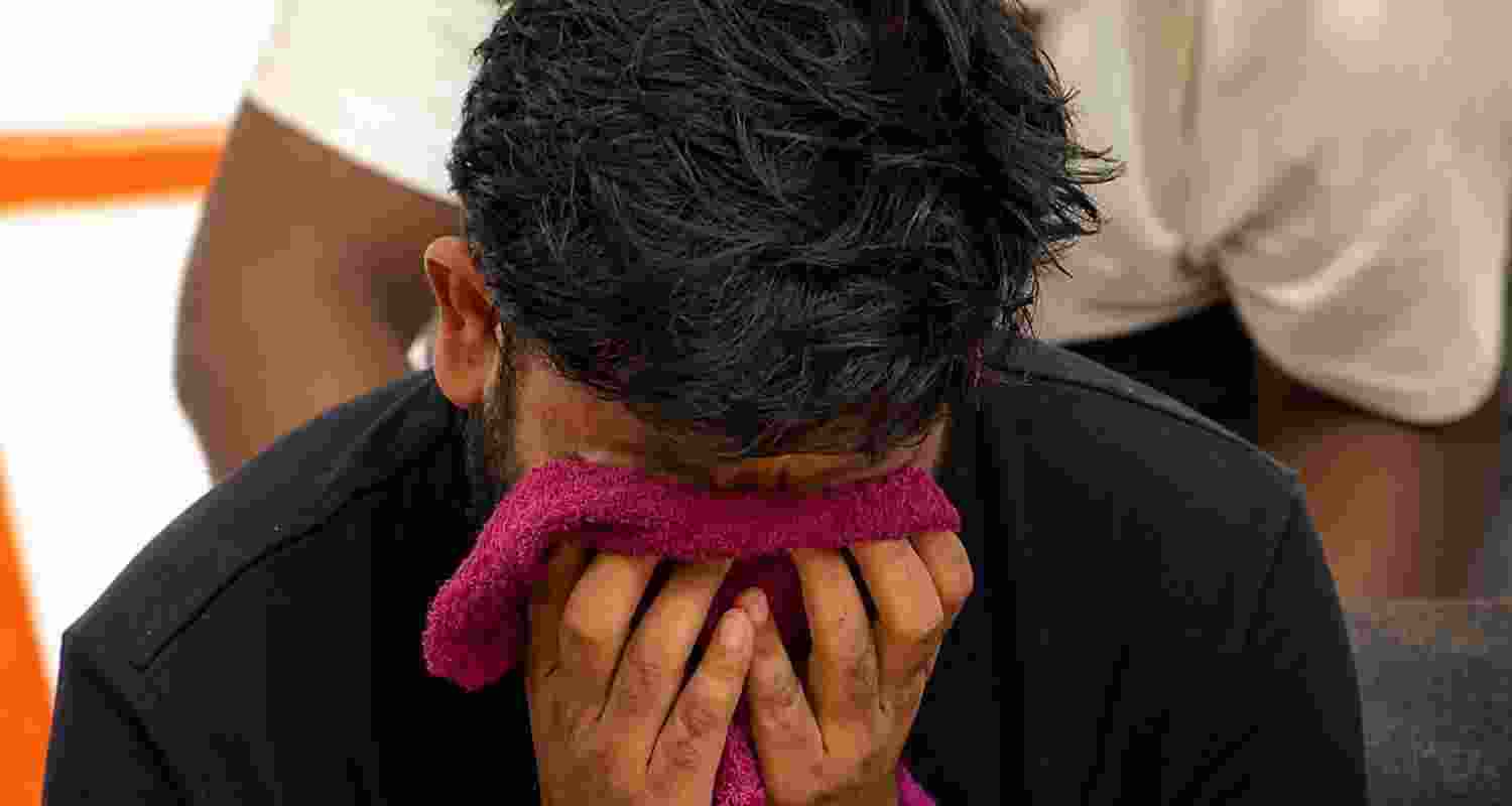 CJP founder Abhijeet Dipke began an indefinite hunger strike after Sonam Wangchuk was shifted to hospital as police cleared protesters from Jantar Mantar.