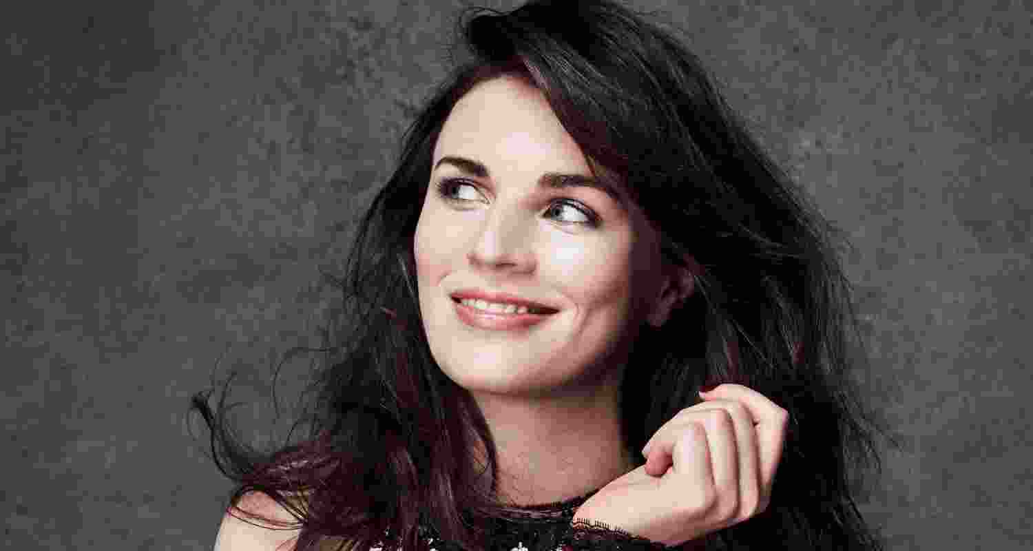 Aisling Bea joins sci-fi thriller ‘Starman’