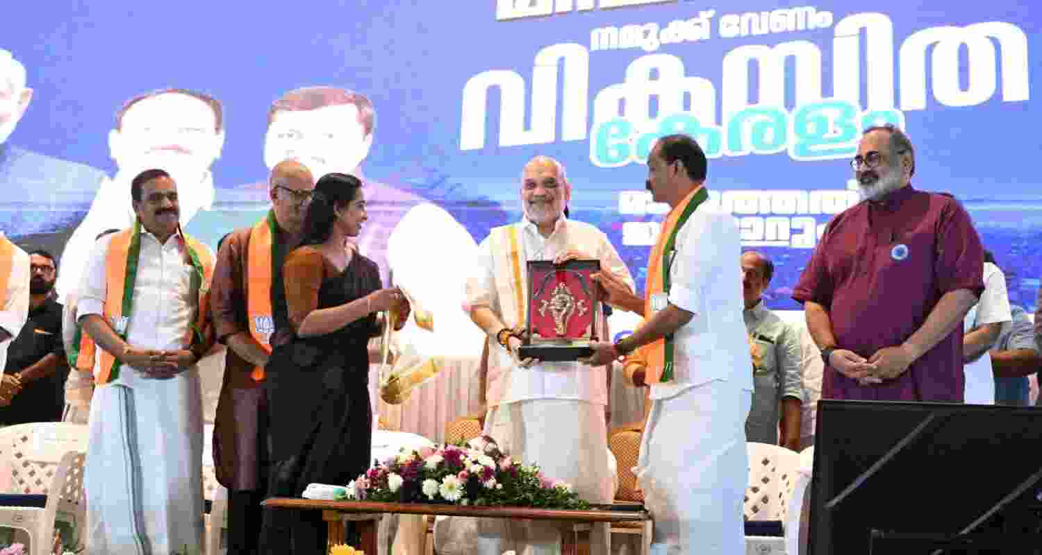 Shah flags security threats in Kerala, targets SDPI, Jamaat