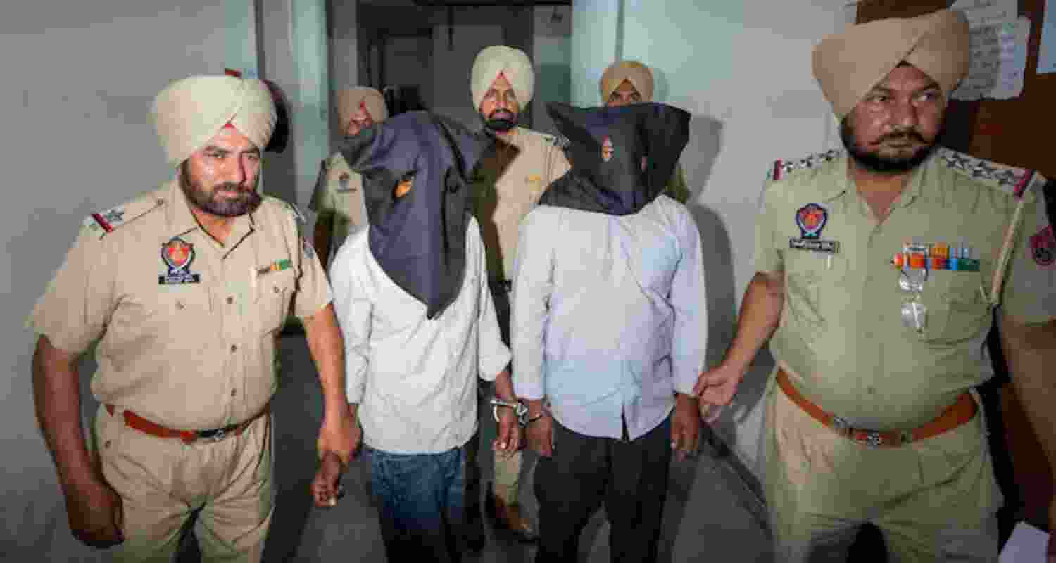 Two held in Amritsar for leaking Army info to Pakistan