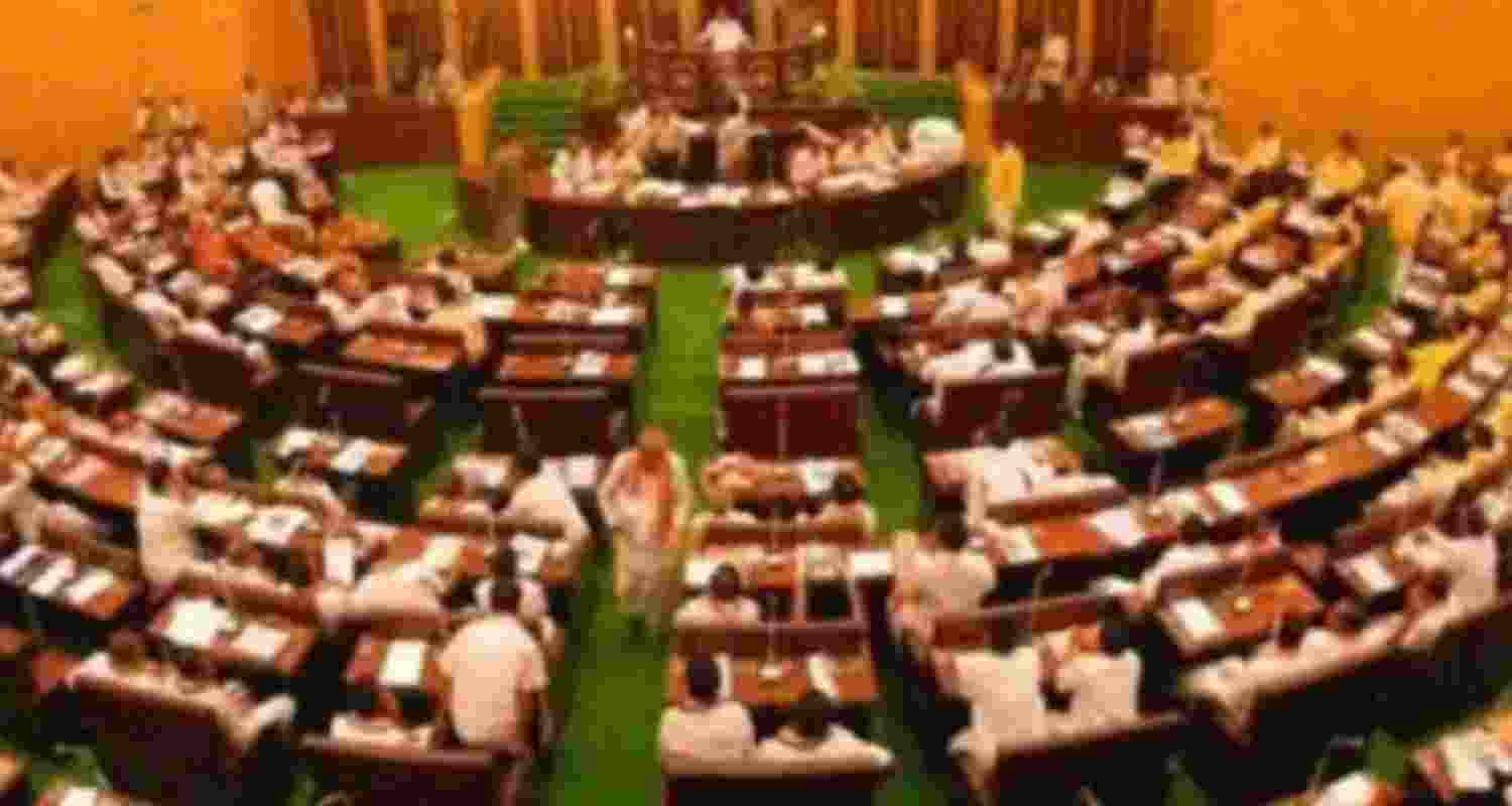 AP: Maiden Assembly session begins, newly-elected MLAs take oath AP: Maiden Assembly session begins, newly-elected MLAs take oath