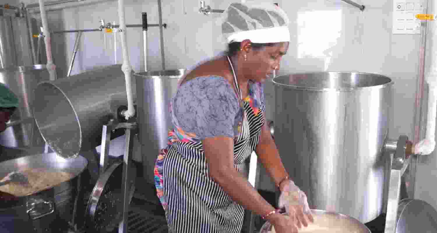 ‘Smart Kitchens’ revolutionising mid-day meal in Andhra