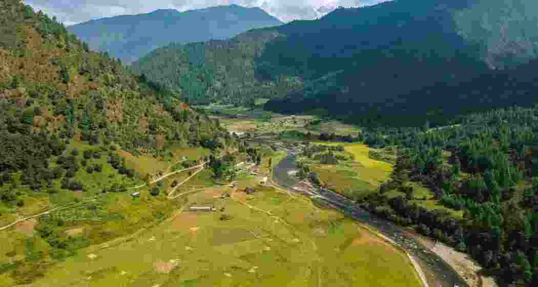 Union Minister Rajiv Ranjan Singh, on a visit to Arunachal Pradesh, emphasised the state's inland fisheries potential, urging adoption of modern techniques to boost fish production and employment.