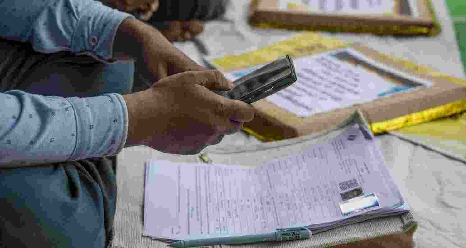 Representative Image. After a Supreme Court order, judges will verify voter list entries in West Bengal through a secure digital portal to ensure transparency in the electoral roll revision.