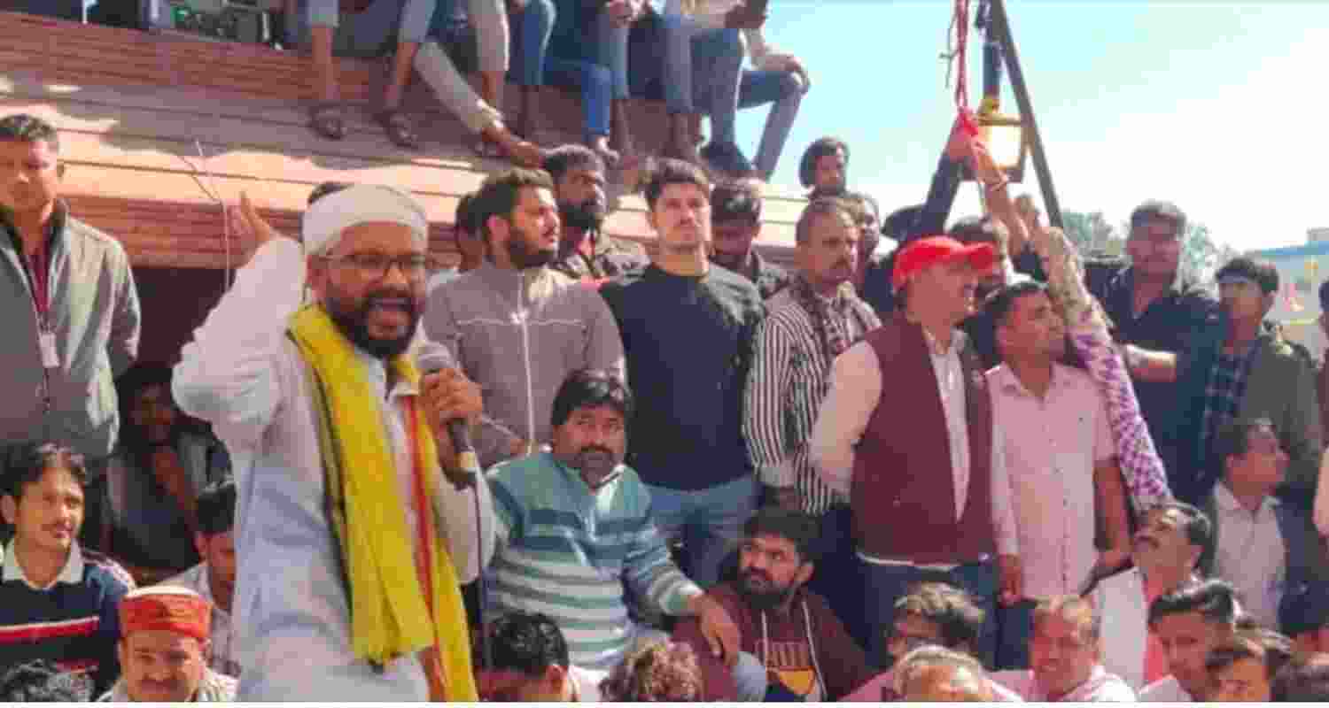 Sailana MLA Kamlesh Dodiyar also participated in the protest Sailana MLA Kamlesh Dodiyar also participated in the protest