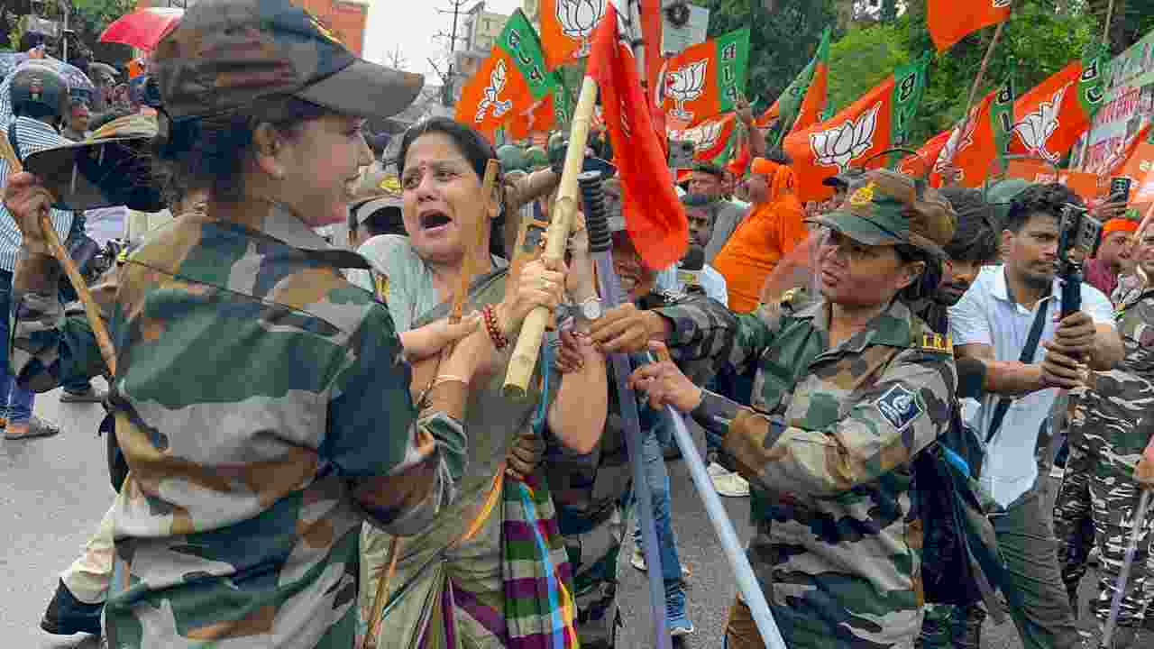JPSC postpones Combined Civil Services Main Exam 2025 and other tests after protests. Fresh dates and admit cards will be announced later.