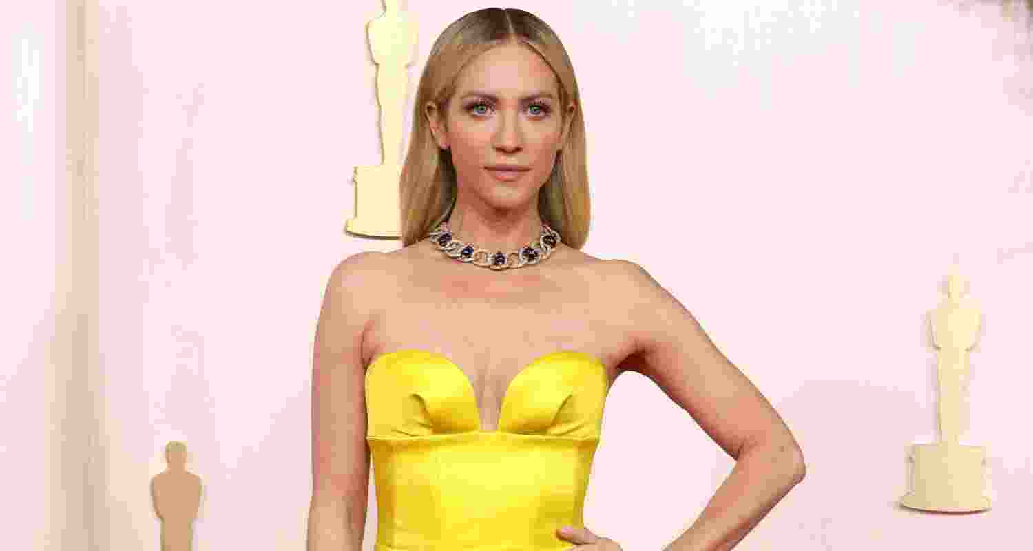 These days Snow keeps a tight support circle that includes her fellow ‘Pitch Perfect’ alums, her dog Charlie and her family.