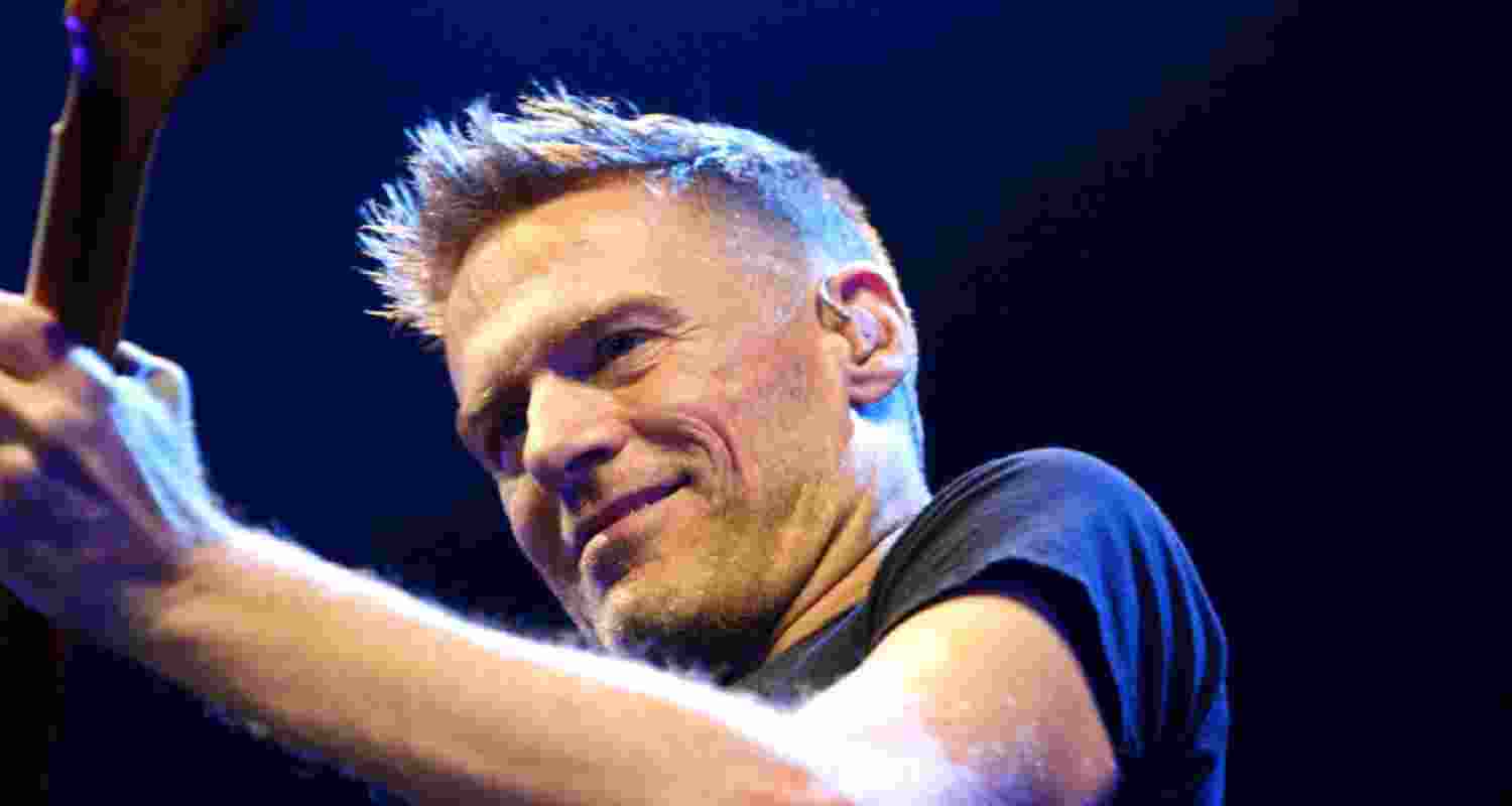 Bryan Adams mesmerises fans in Gurugram concert