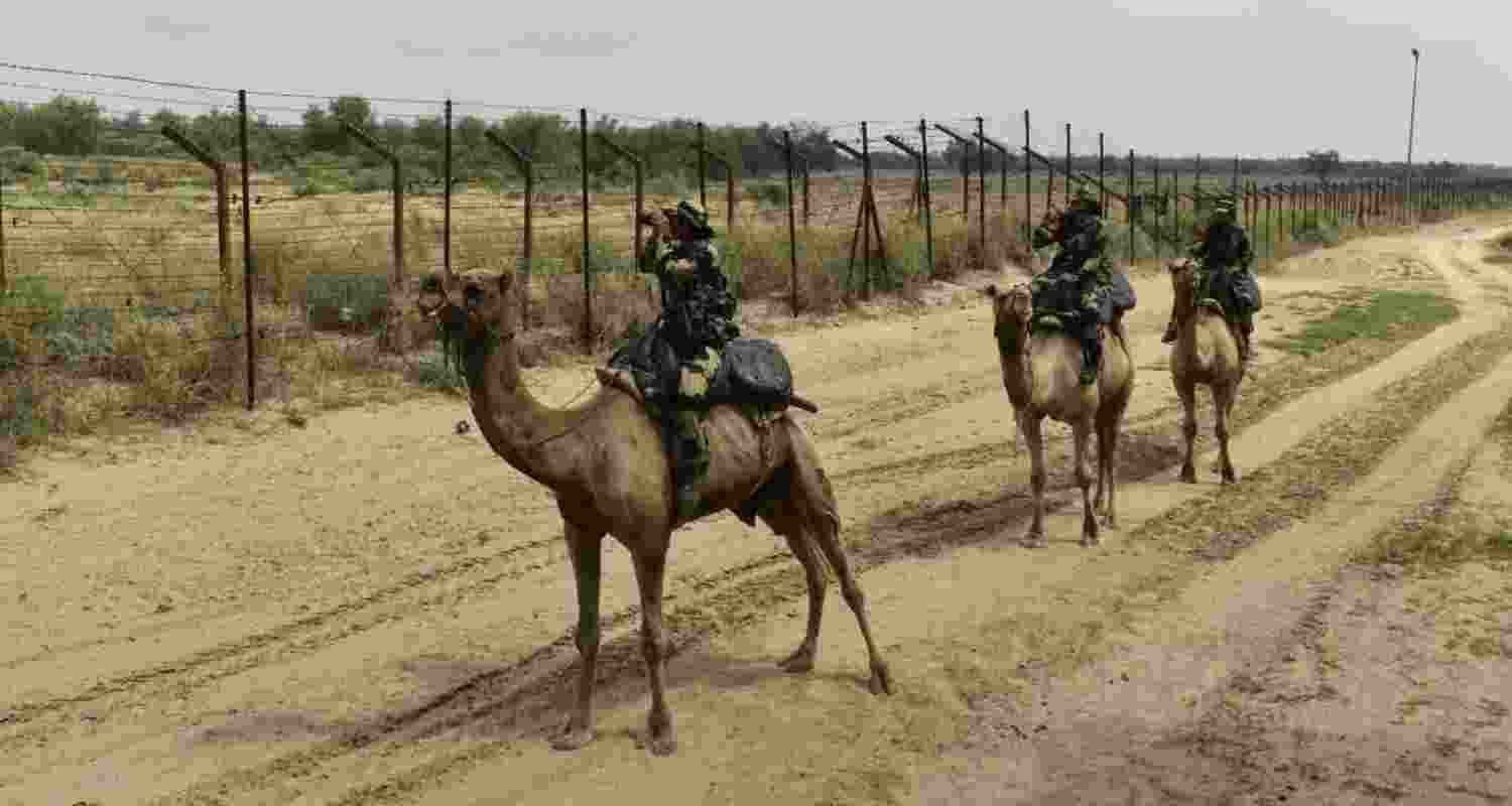 BSF detains Pakistanis trying to cross Rajasthan border