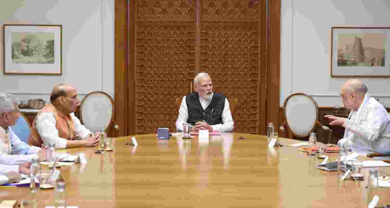 Prime Minister Narendra Modi will hold the first meeting of the council of ministers on June 4 at 4.30 pm. Prime Minister Narendra Modi will hold the first meeting of the council of ministers on June 4 at 4.30 pm.