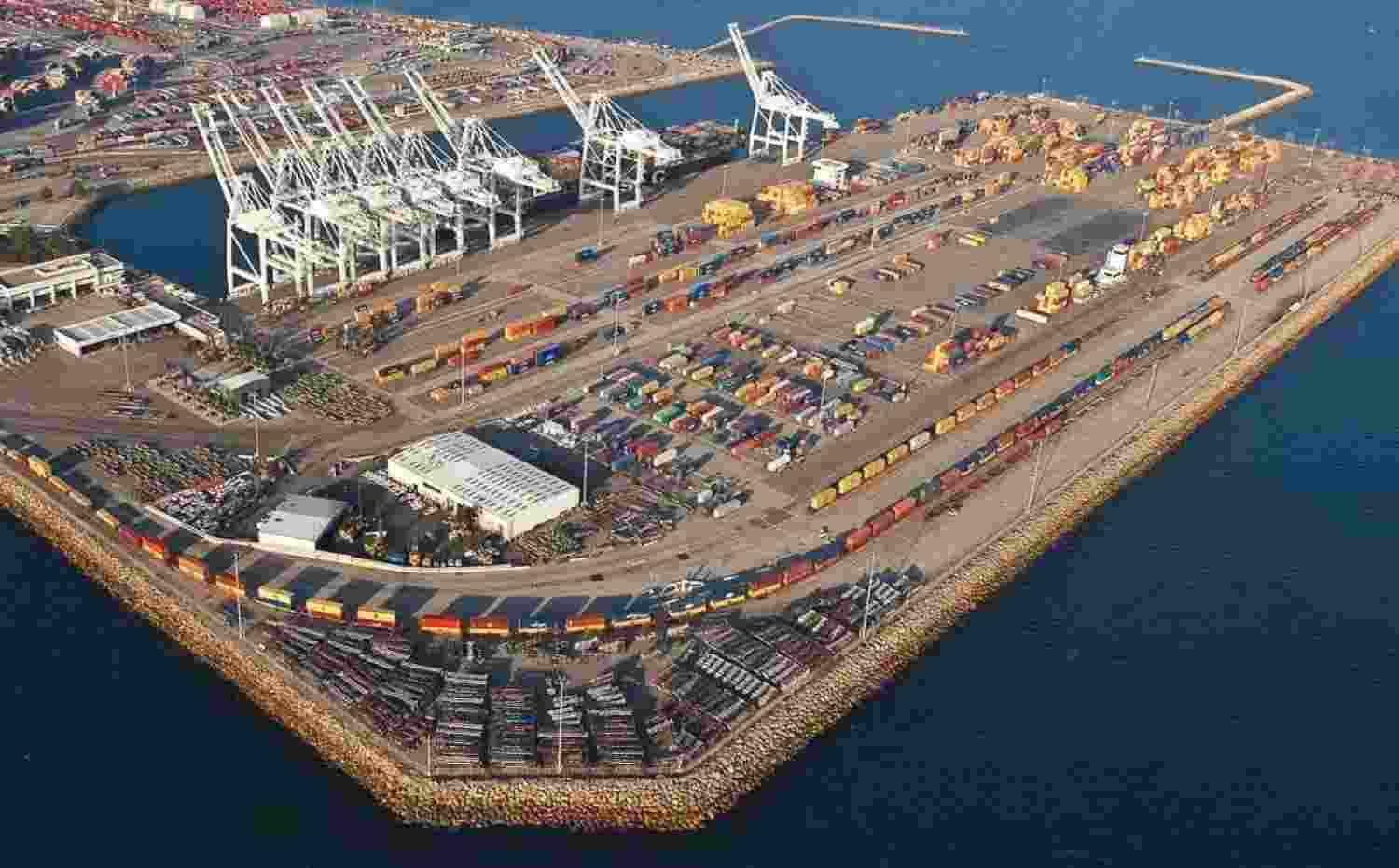 India-Iran sign 10-year Chabahar Port deal, US cautions against sanctions India-Iran sign 10-year Chabahar Port deal, US cautions against sanctions