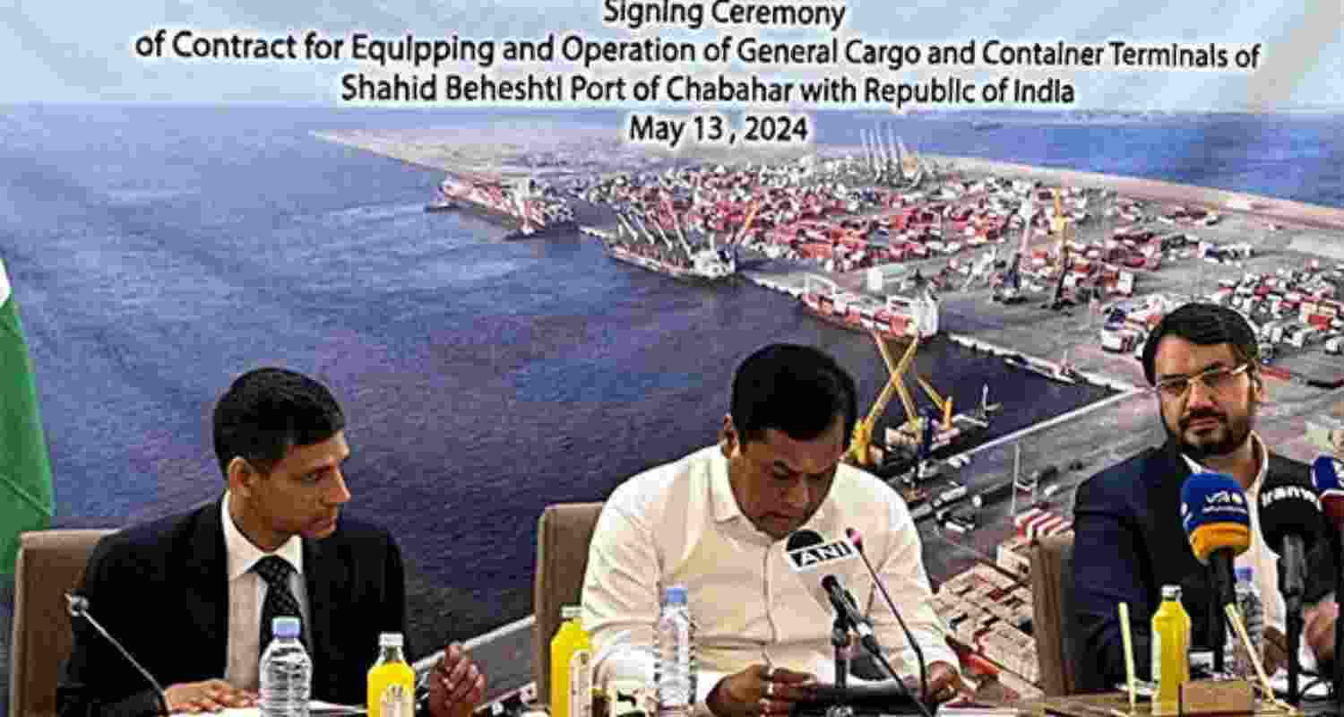 Union Minister of Ports, Shipping and Waterways Sarbananda Sonowa with Iran's Minister for Roads and Urban Development Mehrdad Bazrpash. Union Minister of Ports, Shipping and Waterways Sarbananda Sonowa with Iran's Minister for Roads and Urban Development Mehrdad Bazrpash.