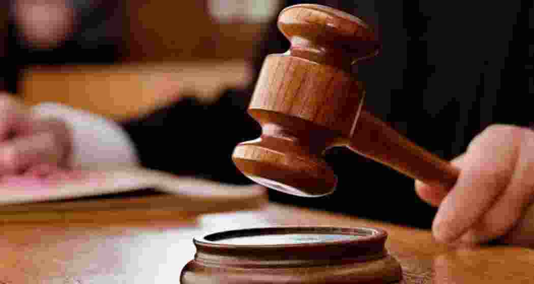 Punjab, Haryana HC has sought responses on AAP's plea for fresh Chandigarh Mayoral polls. Punjab, Haryana HC has sought responses on AAP's plea for fresh Chandigarh Mayoral polls.