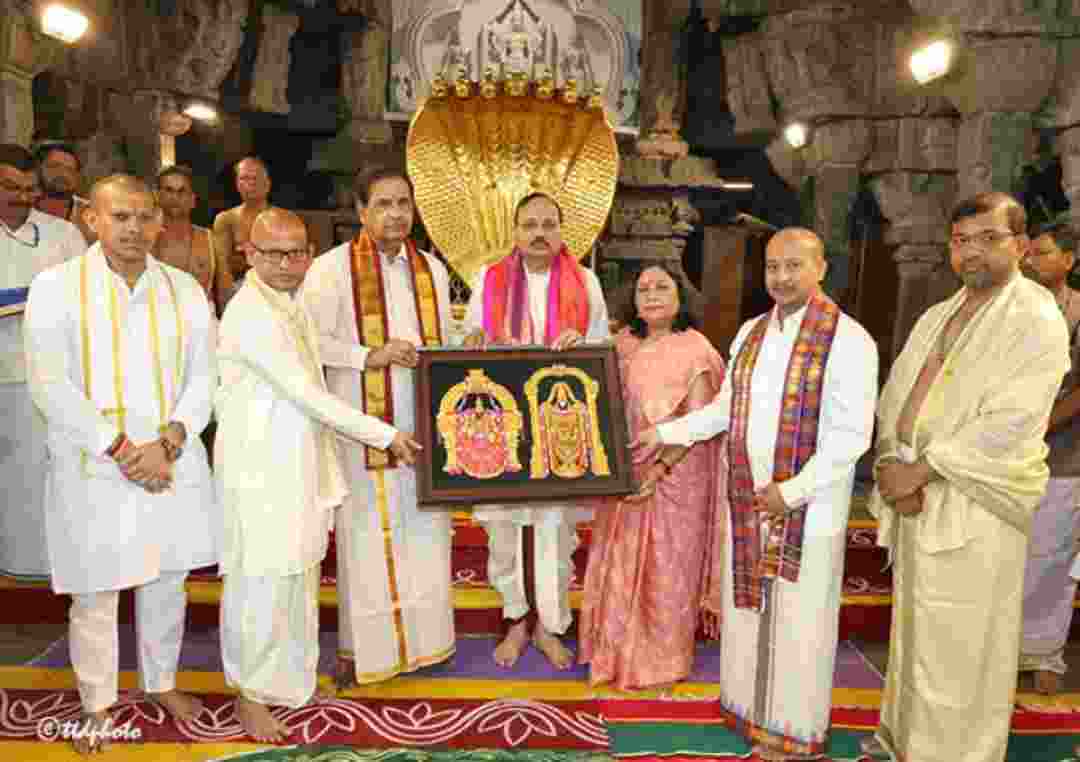 CJI offers prayers at Tirupati temple, takes part in rituals