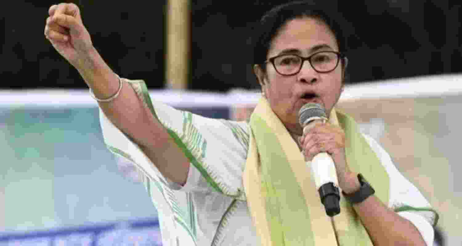 Will resign if proven that I broke chair in Assembly: Mamata