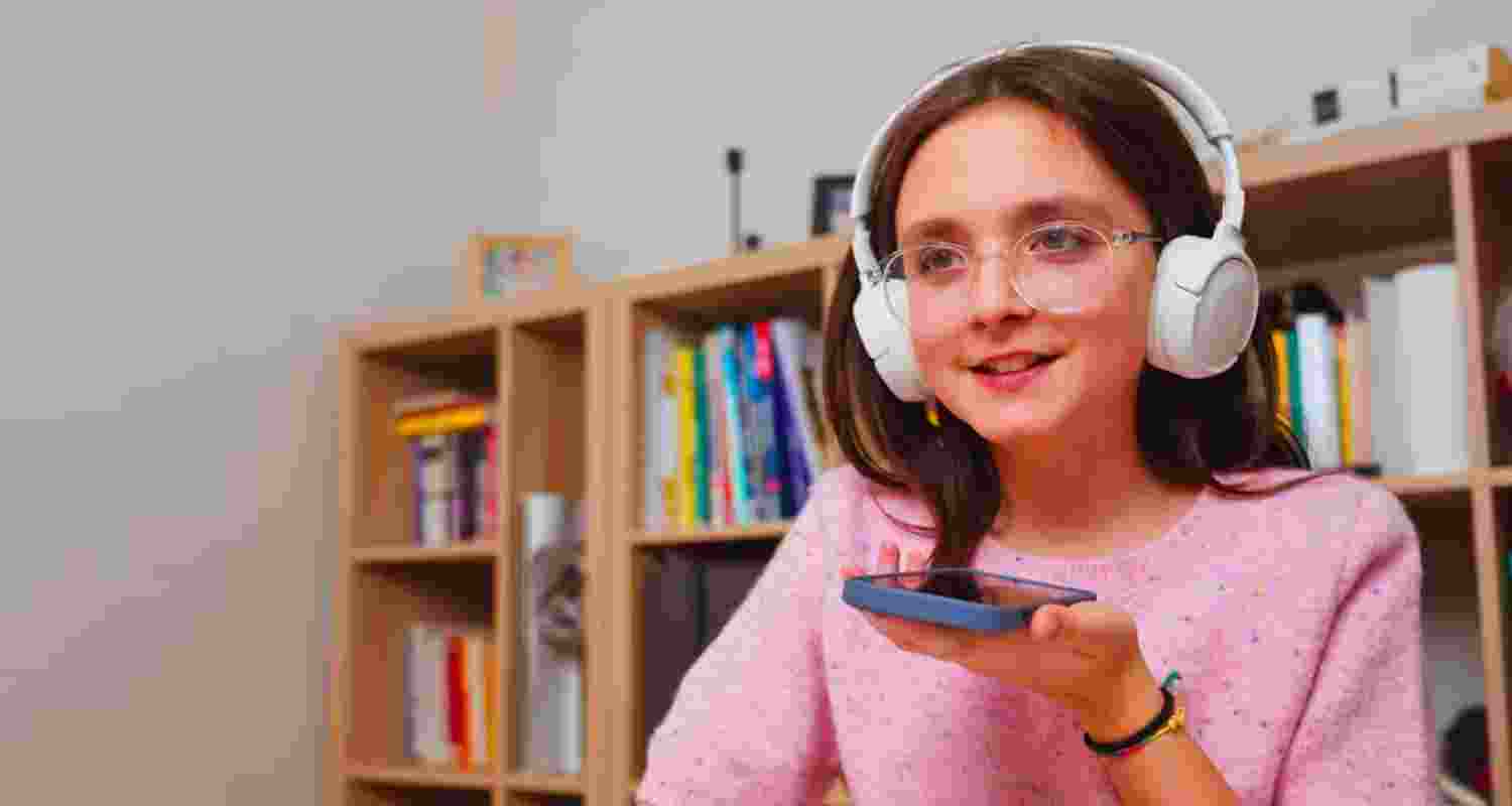 How AI speaks: The science behind lifelike computer voices How AI speaks: The science behind lifelike computer voices