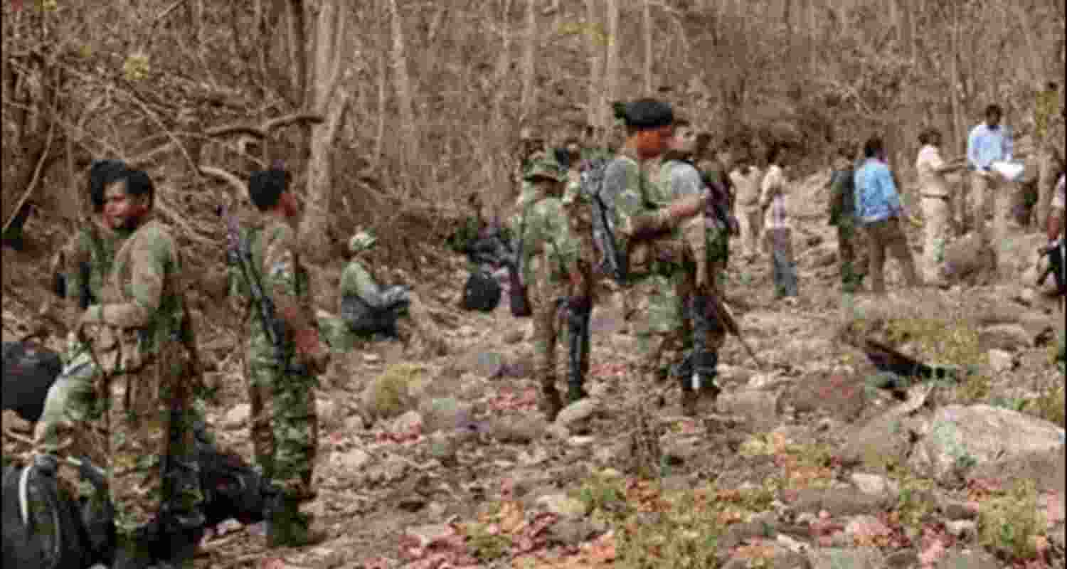 17 Maoists surrender before Telangana police 17 Maoists surrender before Telangana police