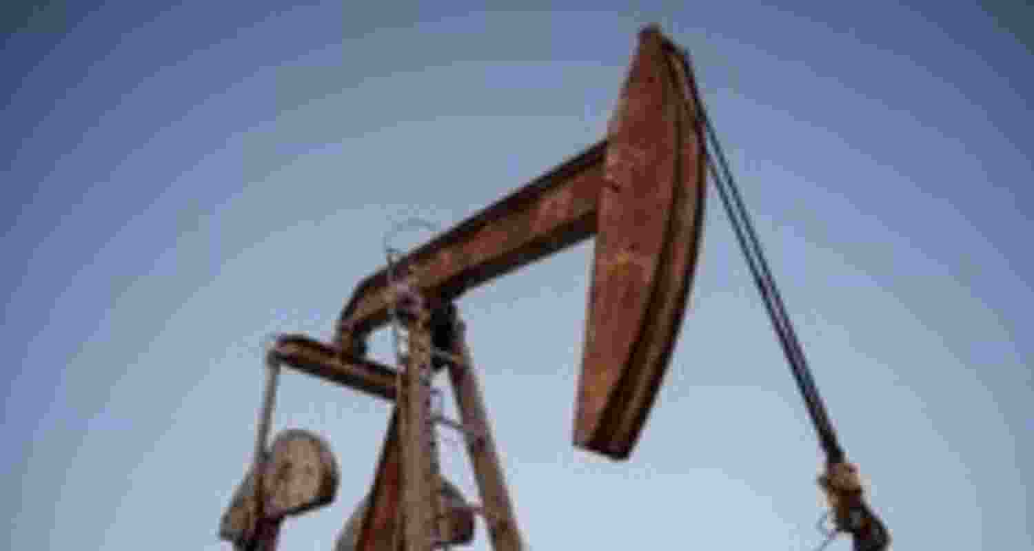 Crude oil surges back to $109 a barrel after Trump-Xi summit