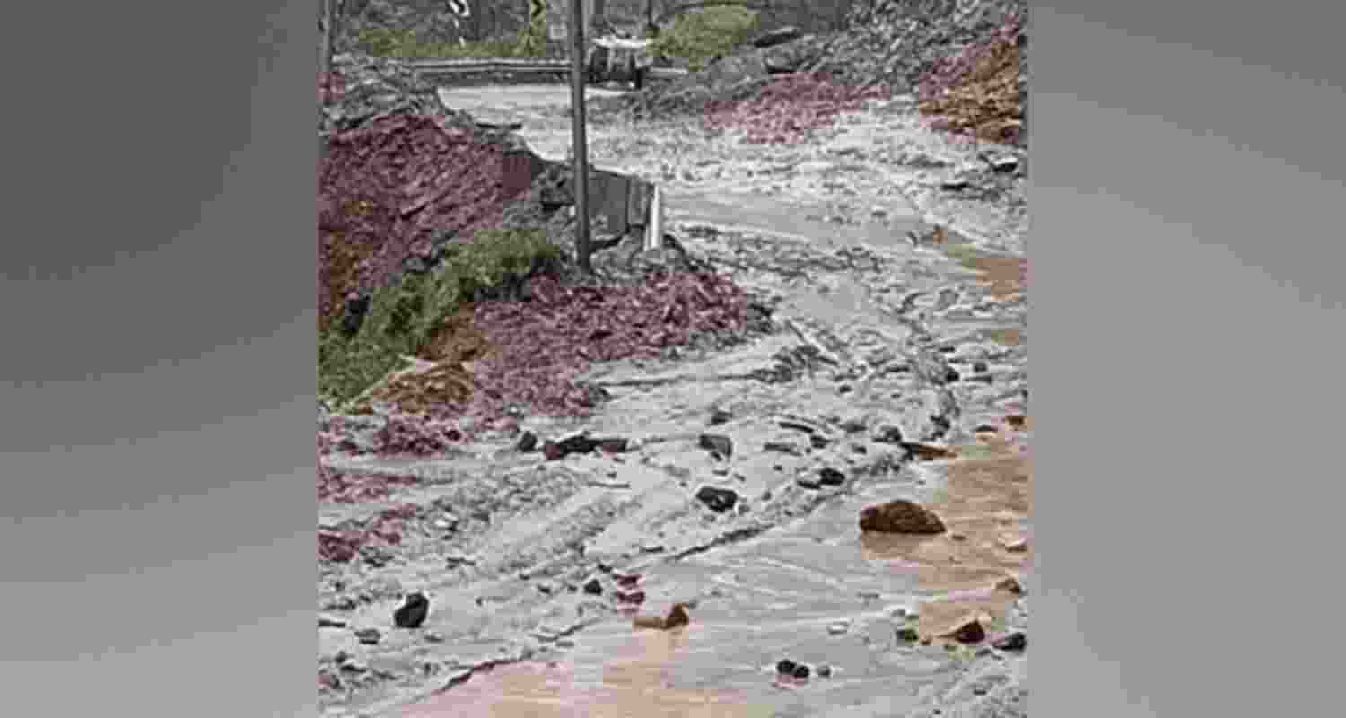 Debris blocks Badrinath route.