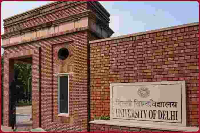 HC upholds termination of DU Prof who sought bribe for attendance