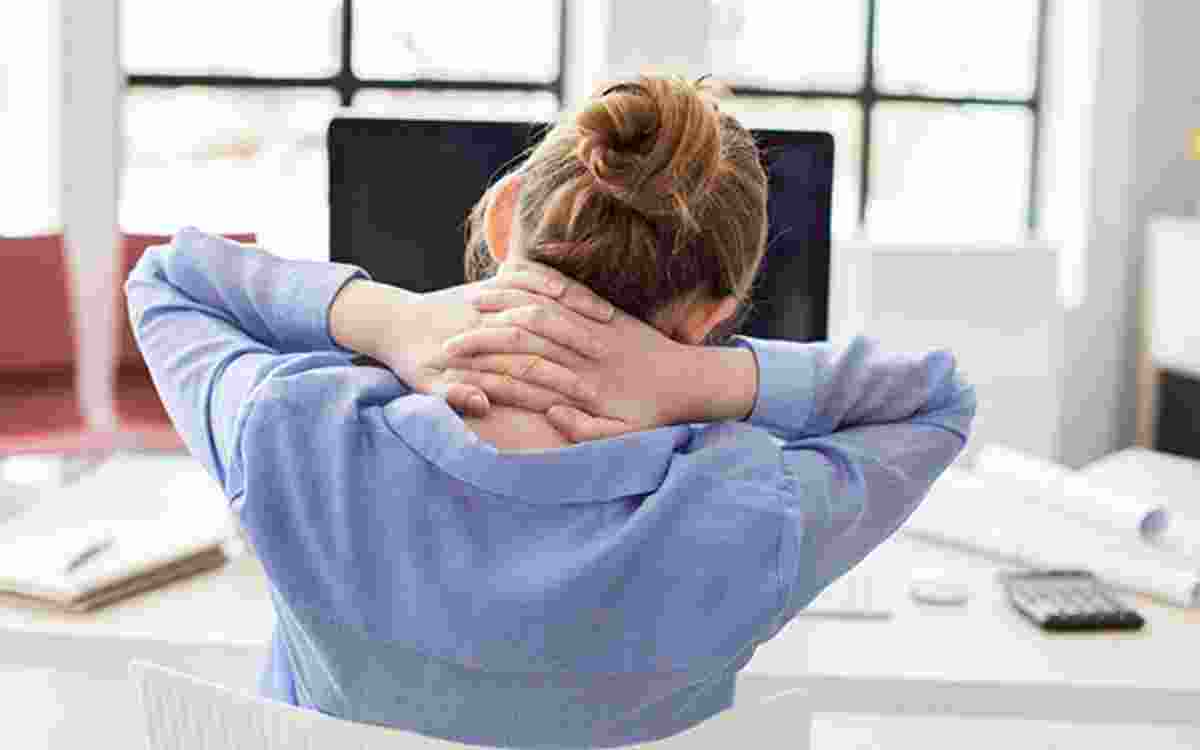 Desk jobs are silent killers: Try strength training at work Desk jobs are silent killers: Try strength training at work