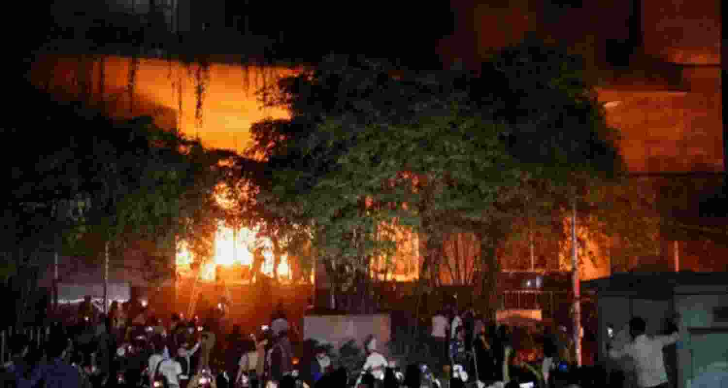 A group of people set fire to The Daily Star newspaper office building, following the death of Sharif Osman Hadi, a student leader who had been receiving treatment in Singapore after being shot in the head, in Dhaka.