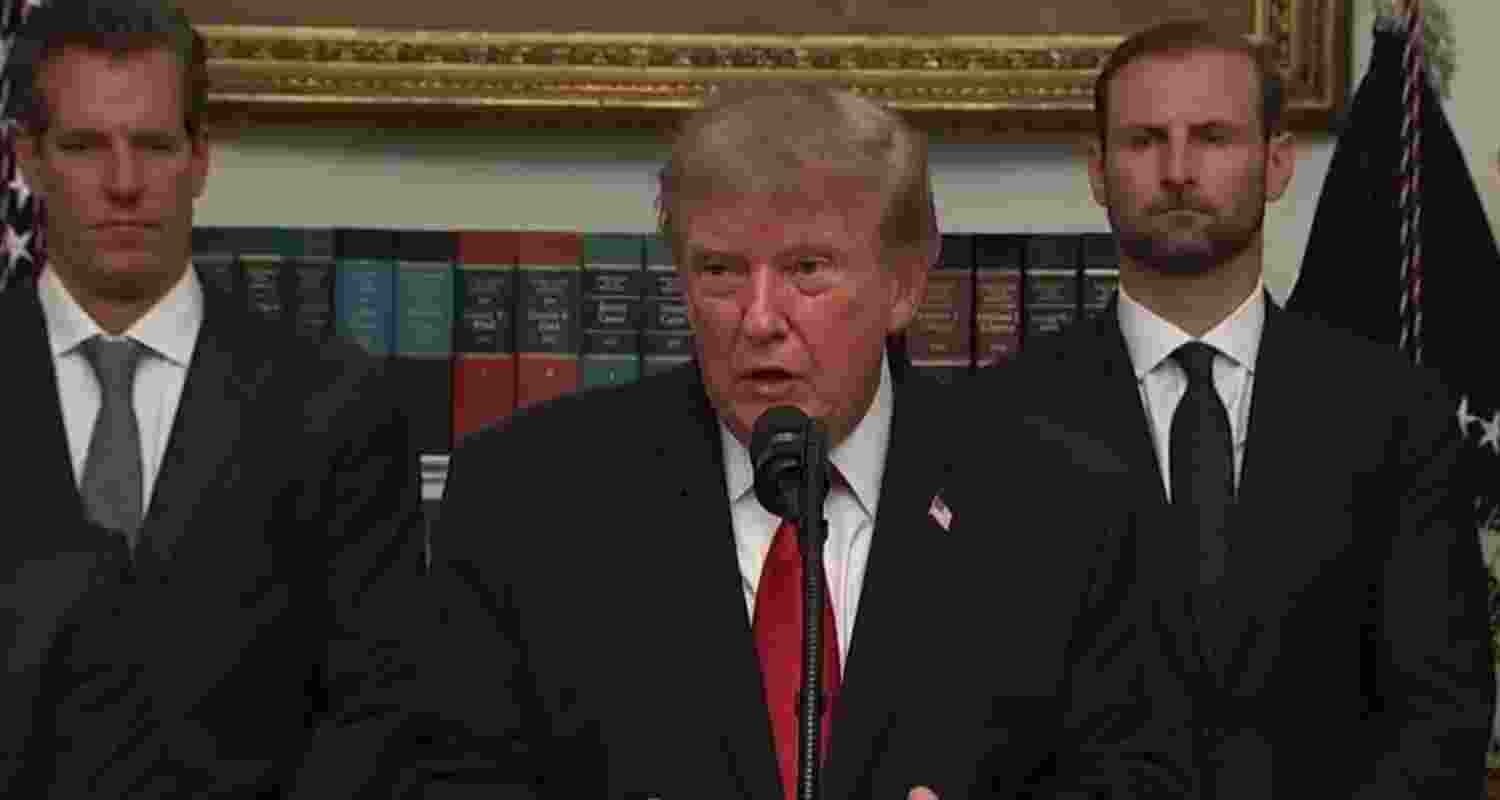 Trump threatens crushing economic sanctions on Iran and countries aiding Tehran after peace talks fail, while Strait of Hormuz traffic remains subdued.