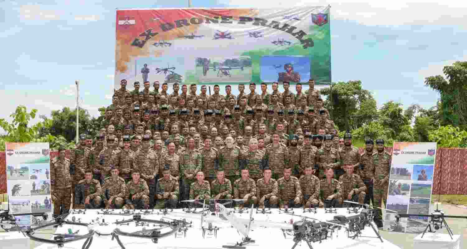 Army's 'Exercise Prahar' tests battlefield use of drones Army's 'Exercise Prahar' tests battlefield use of drones
