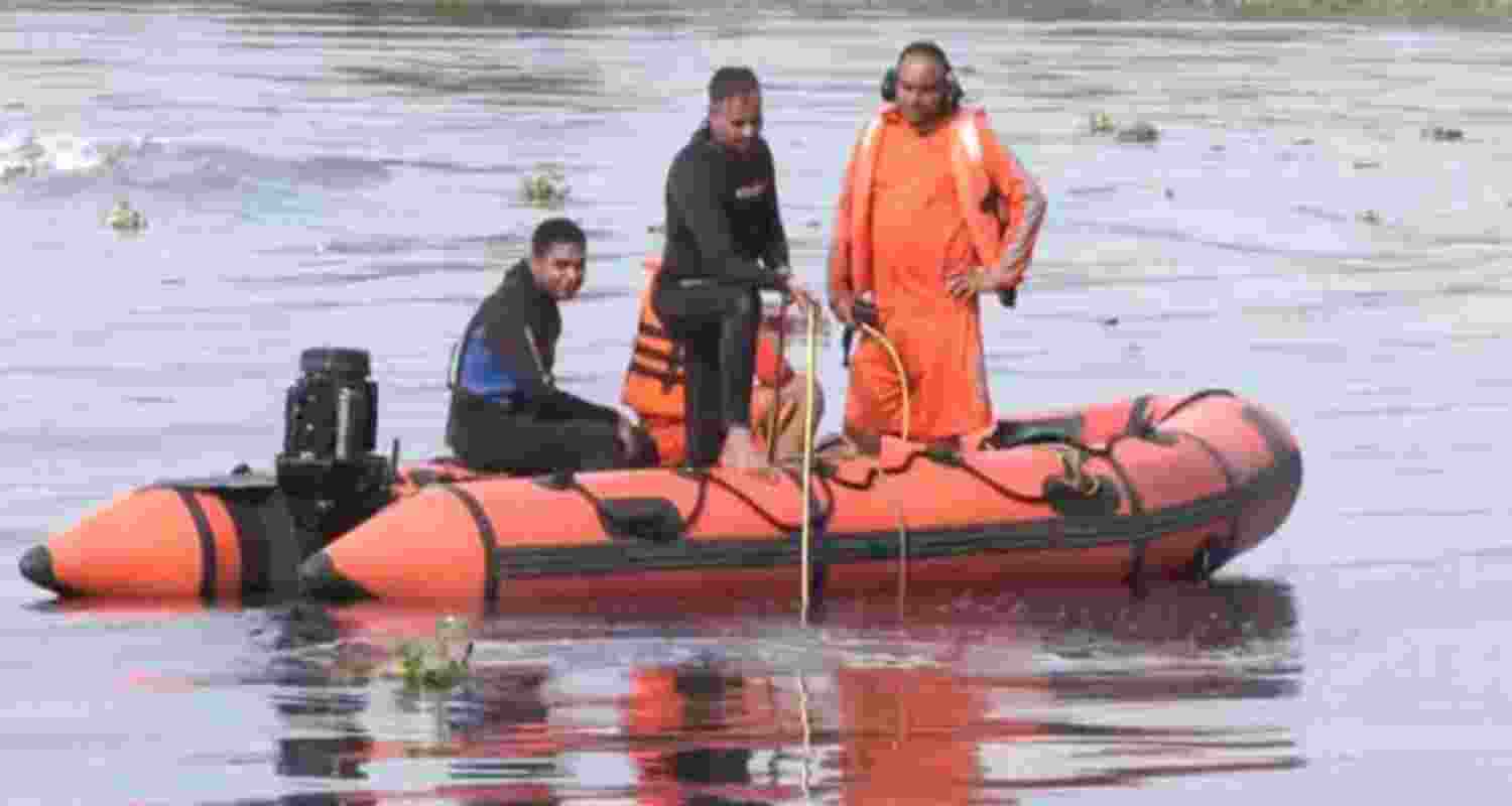The Delhi Fire Services (DFS) received a distress call around 7:20 pm on Monday and immediately dispatched two fire tenders from the Geeta Colony and Laxmi Nagar fire stations.