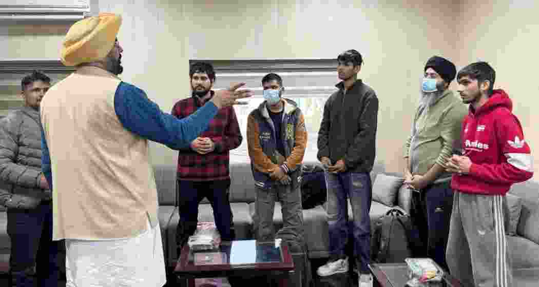 A Punjab minister meets the deportees from the US.
