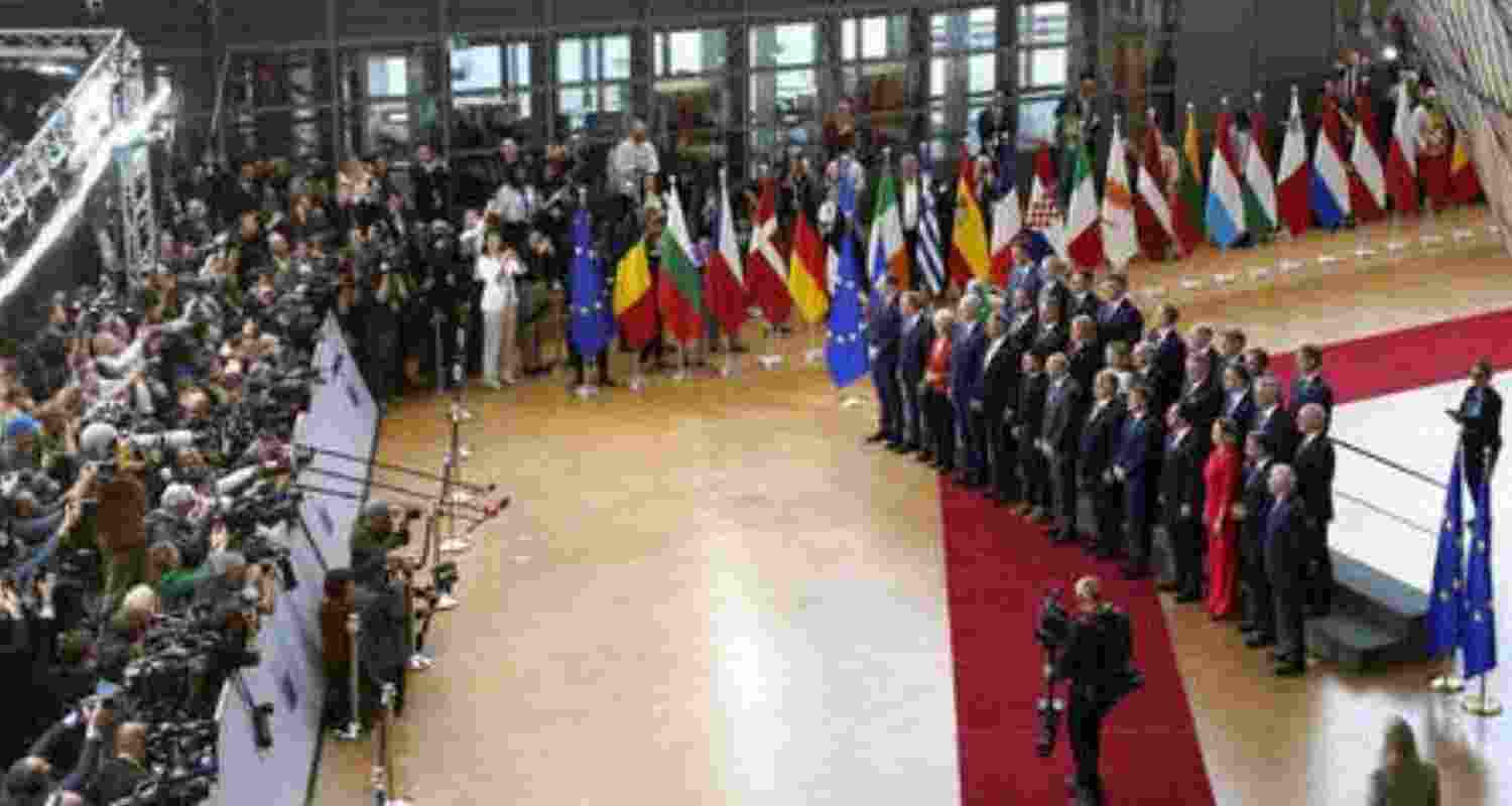 EU adopts its 15th sanctions package against Russia. EU adopts its 15th sanctions package against Russia.