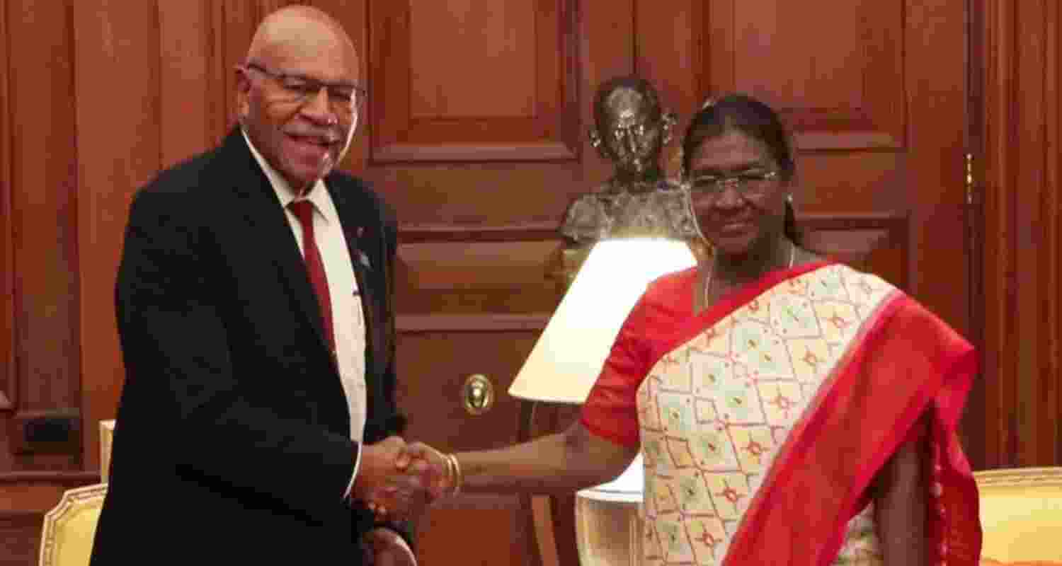 President Droupadi Murmu meets Fiji PM Sitiveni Ligamamada Rabuka in Rashtrapati Bhavan.