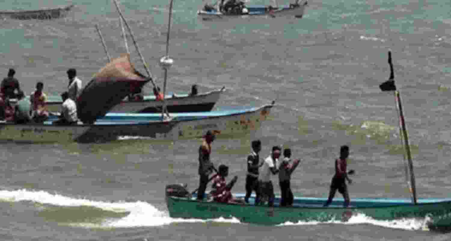 17 Tamil Nadu fishermen injured in attack by Sri Lankan pirates