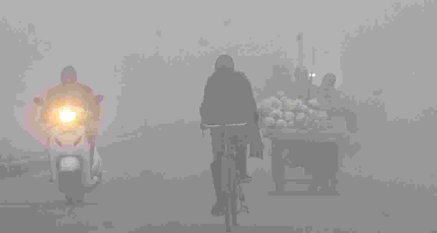 Delhi mandates 50% work from home amid air quality crisis