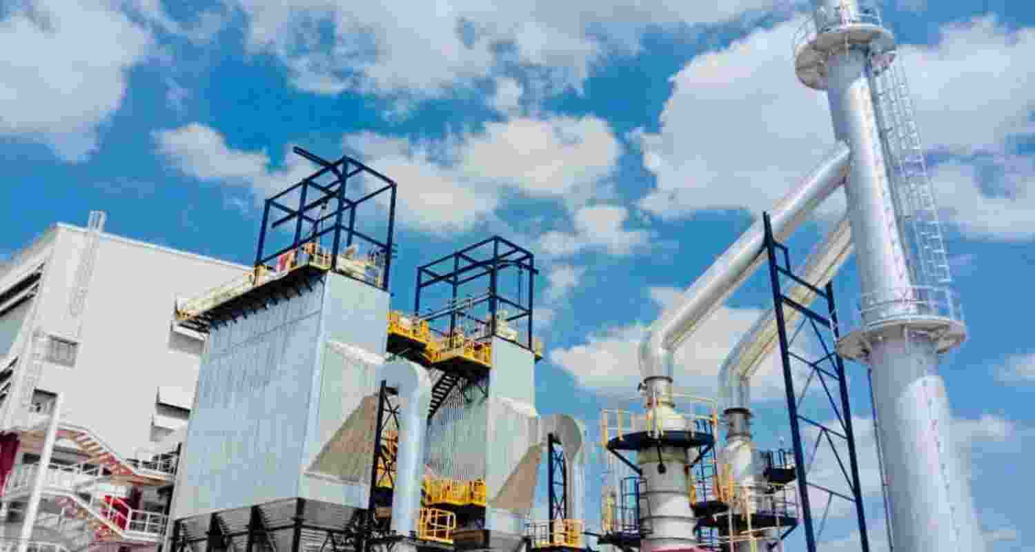 The CSE argues that the current discussions around FGD installation have ignored a hugely critical aspect – the role of SO₂ in the formation of secondary PM2.5, a pollutant closely linked to severe respiratory and cardiovascular diseases