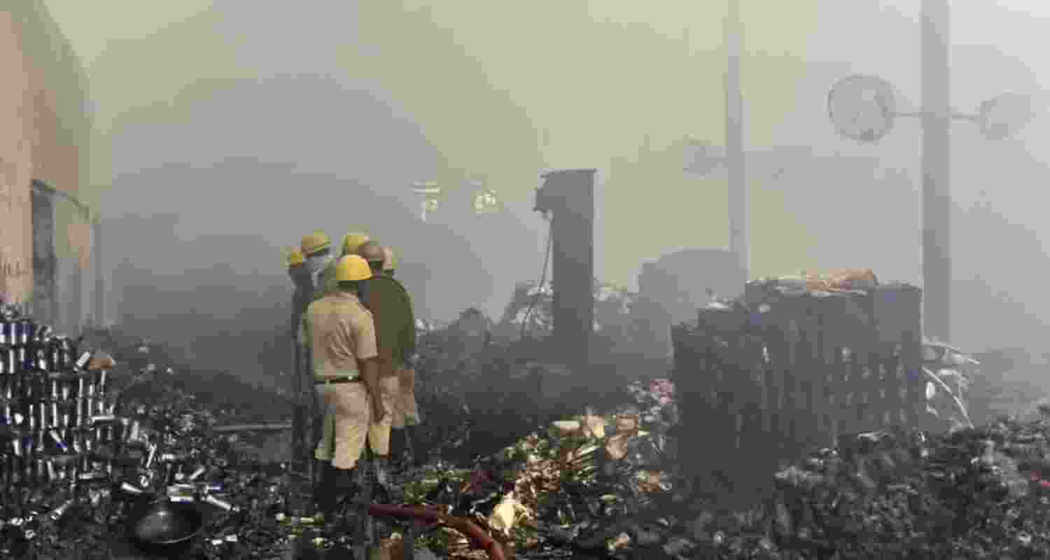 Meanwhile, the owner of the warehouse involved in the incident, Gangadhar Das, was arrested by Narendrapur police on Tuesday night Meanwhile, the owner of the warehouse involved in the incident, Gangadhar Das, was arrested by Narendrapur police on Tuesday night