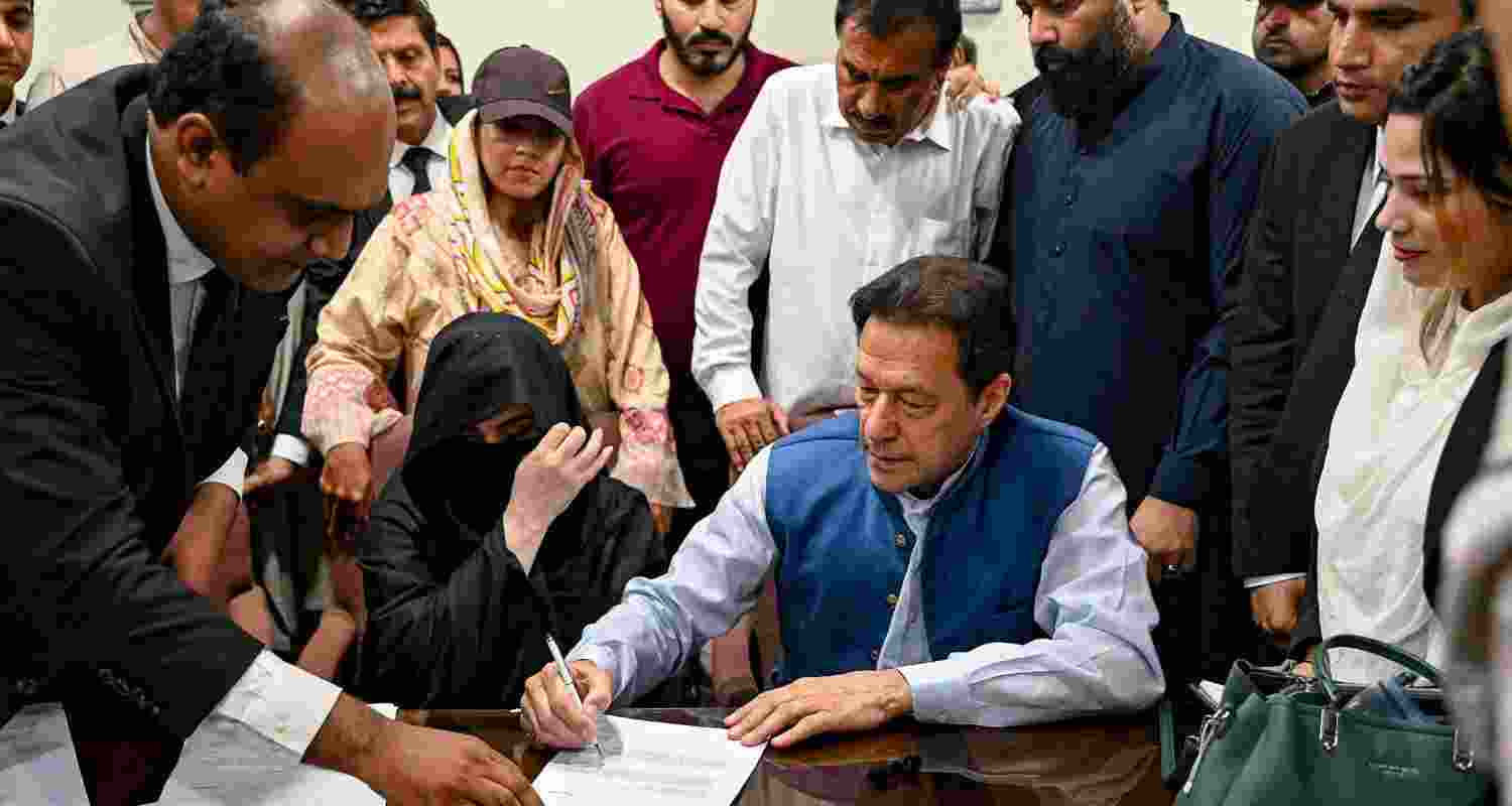 The court accused the two of having committed fraud and selling state gifts received from the Saudi government in 2021 The court accused the two of having committed fraud and selling state gifts received from the Saudi government in 2021