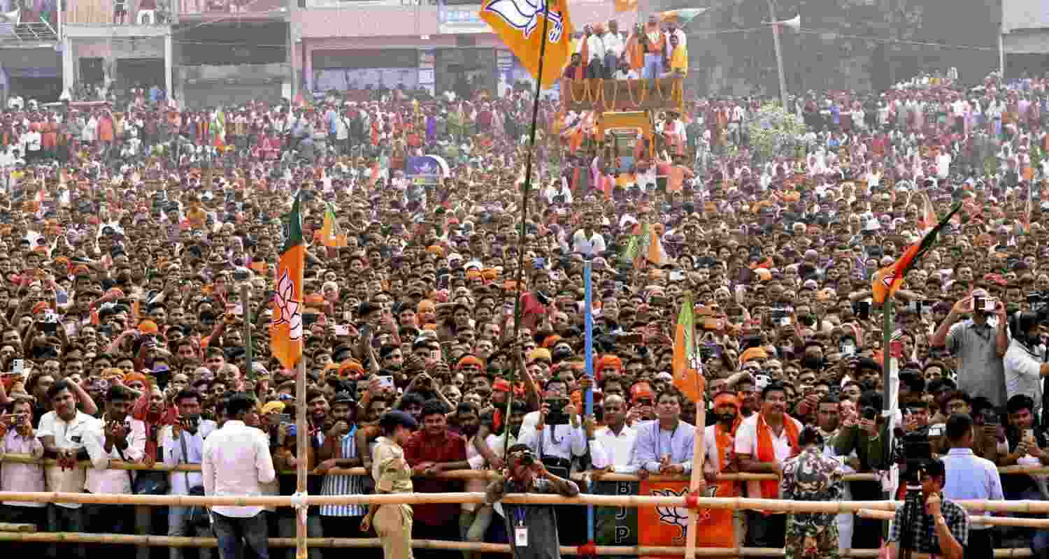 Until the campaigning ended at 6 pm, the parties’ leaders left nothing to chance, reaching out to voters with promises big and small.