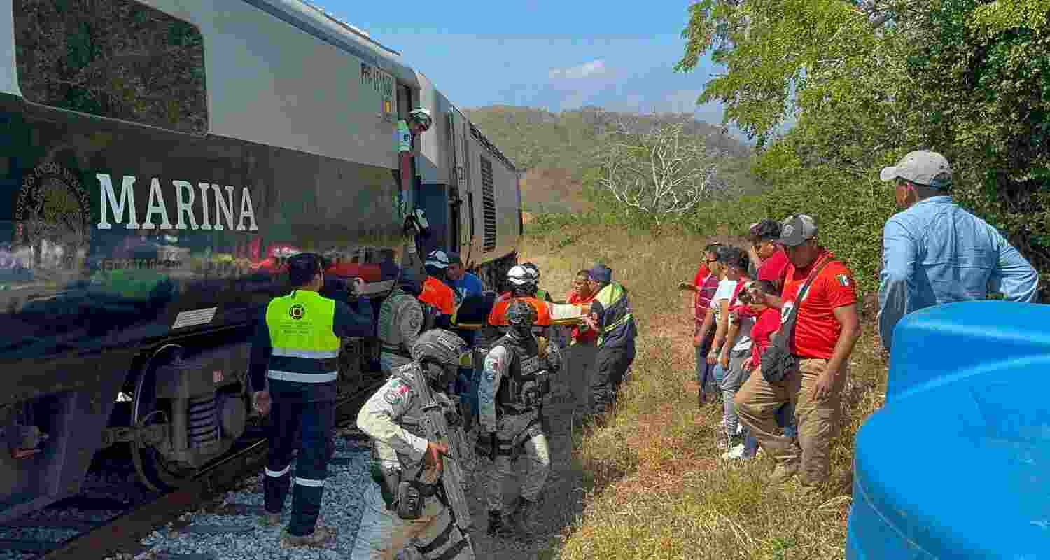 The Interoceanic train currently runs from the port of Salina Cruz on the Pacific Ocean to Coatzacoalcos, covering a distance of approximately 180 miles (290 kilometers).
