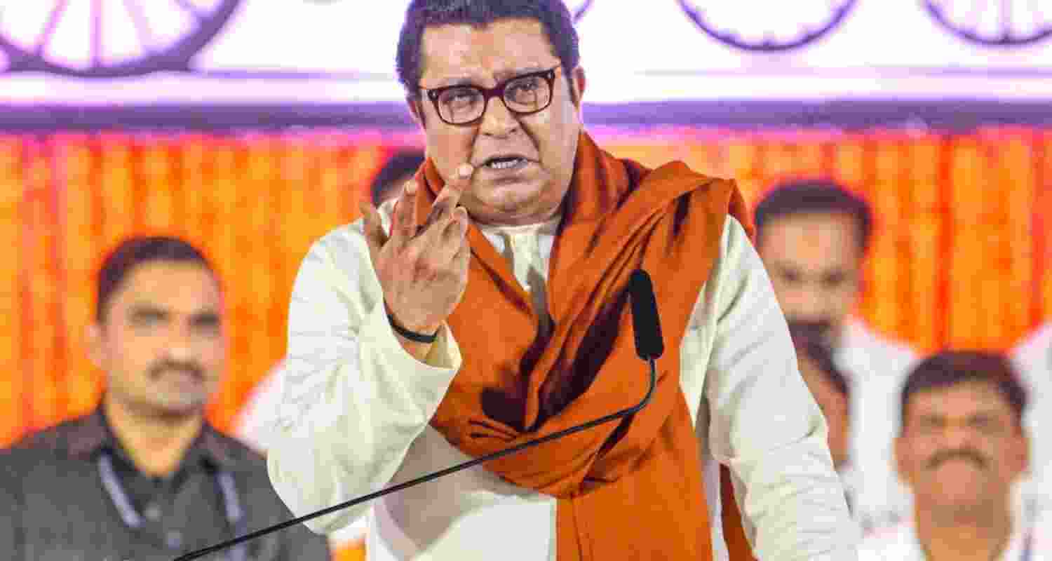 MNS chief Raj Thackeray warns his party will shut down schools if Hindi made mandatory for Classes 1 to 5