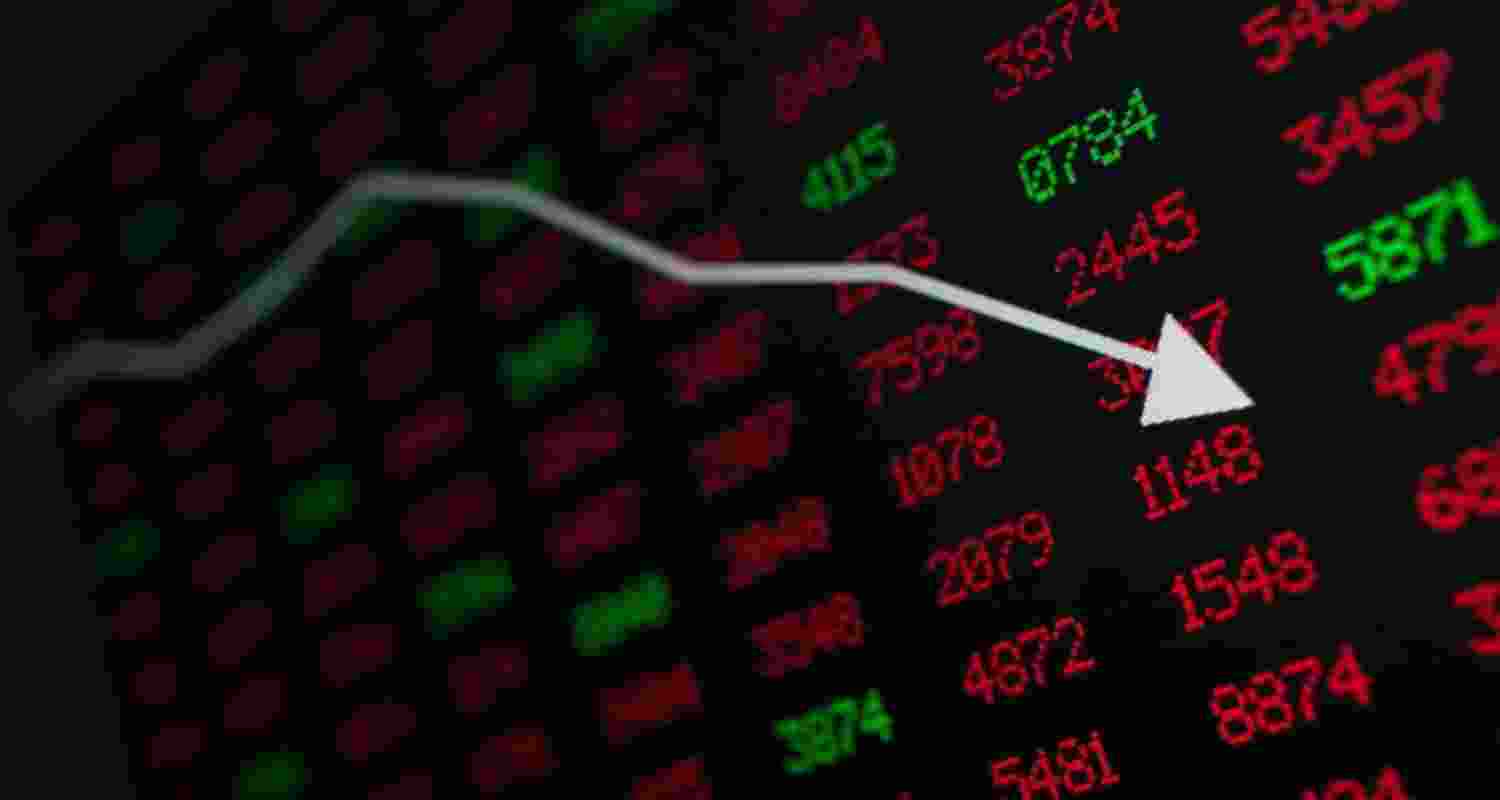 Foreign Institutional Investors (FIIs) offloaded equities worth ₹1,468.32 crore on Monday, while domestic institutional investors (DIIs) bought stocks worth ₹1,792.25 crore, according to exchange data Foreign Institutional Investors (FIIs) offloaded equities worth ₹1,468.32 crore on Monday, while domestic institutional investors (DIIs) bought stocks worth ₹1,792.25 crore, according to exchange data