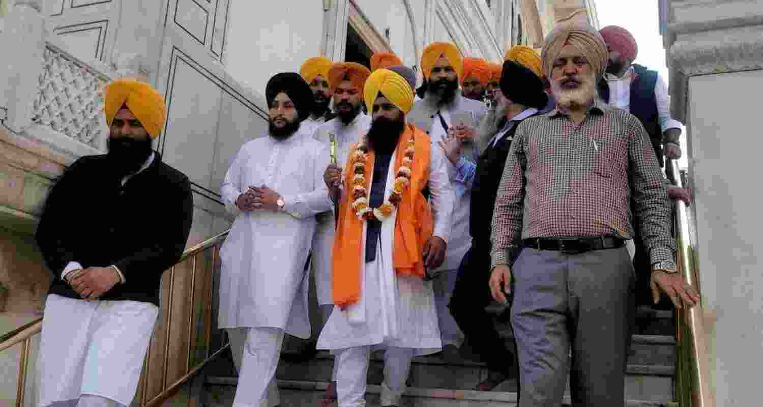 Akal Takht Jathedar Giani Gargaj faces embarrassing moment
