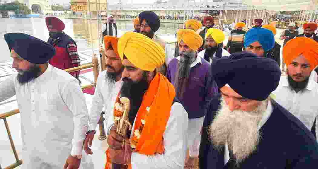 Giani Kuldeep Singh takes charge as Takht Jathedar amid row